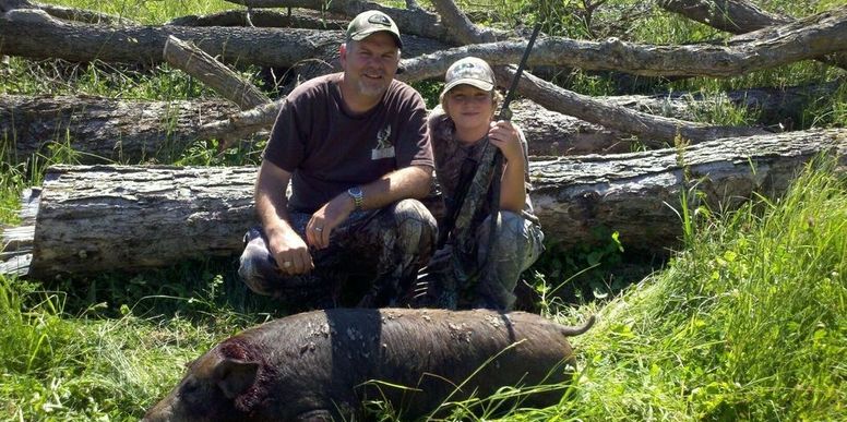 Family enjoying time together at Scenic View Hunting